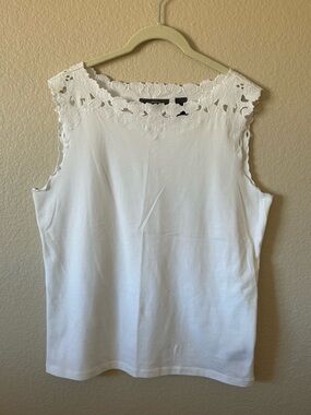 Liz Claiborne Women’s XL Cotton White Cutout Lace Trim Sleeveless Top